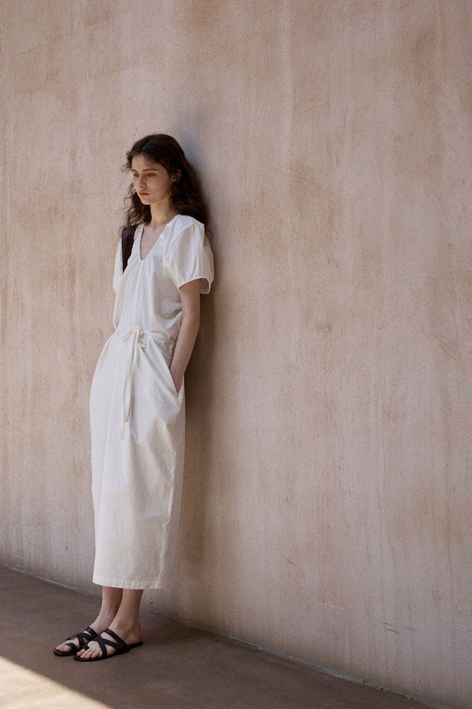 Cotton blend bubble-sleeved cocoon V-neck dress | 2 color