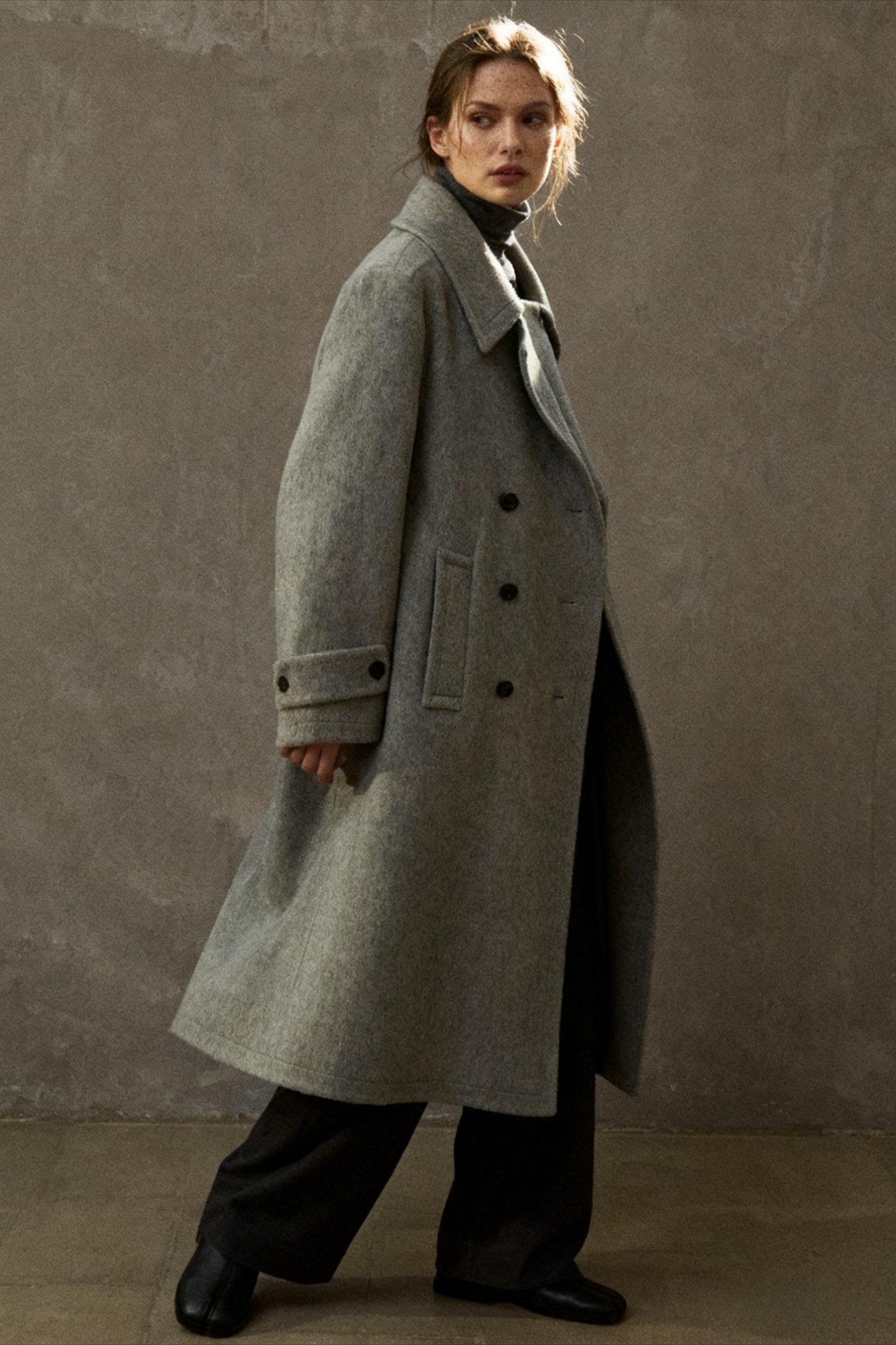 Abrigo de lana 100%, corte holgado, cuello con solapa | 3 colores