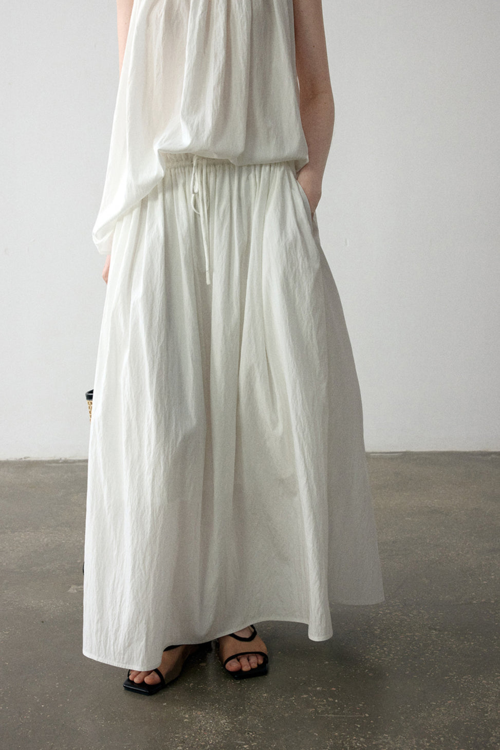 [Wandering organ] Viscose blend textured peplum waist skirt | 4 color