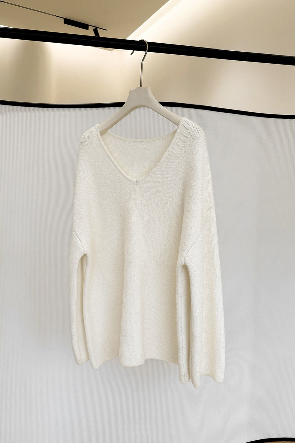 Cotton blend wool loose fit V-neck sweater | 4 color