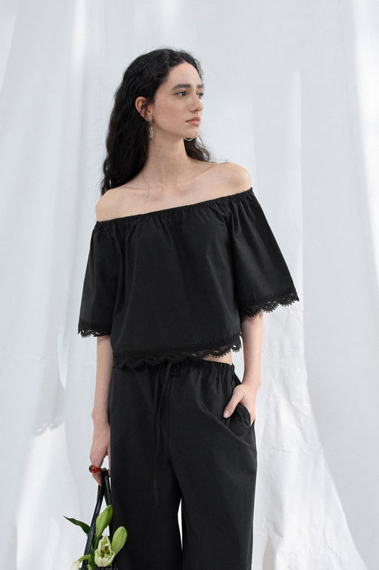 Cotton off-shoulder cropped lace trim top | 3 color
