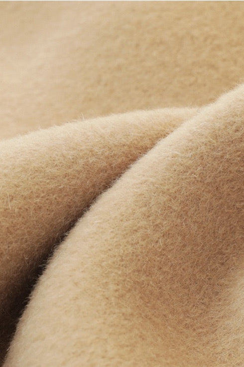 Chaqueta de traje con borlas y cinturilla de lana 100