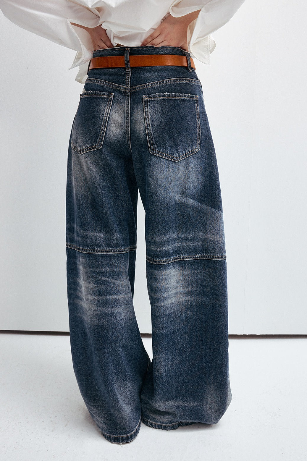 Cotton retro-style raw edge wide-leg jeans