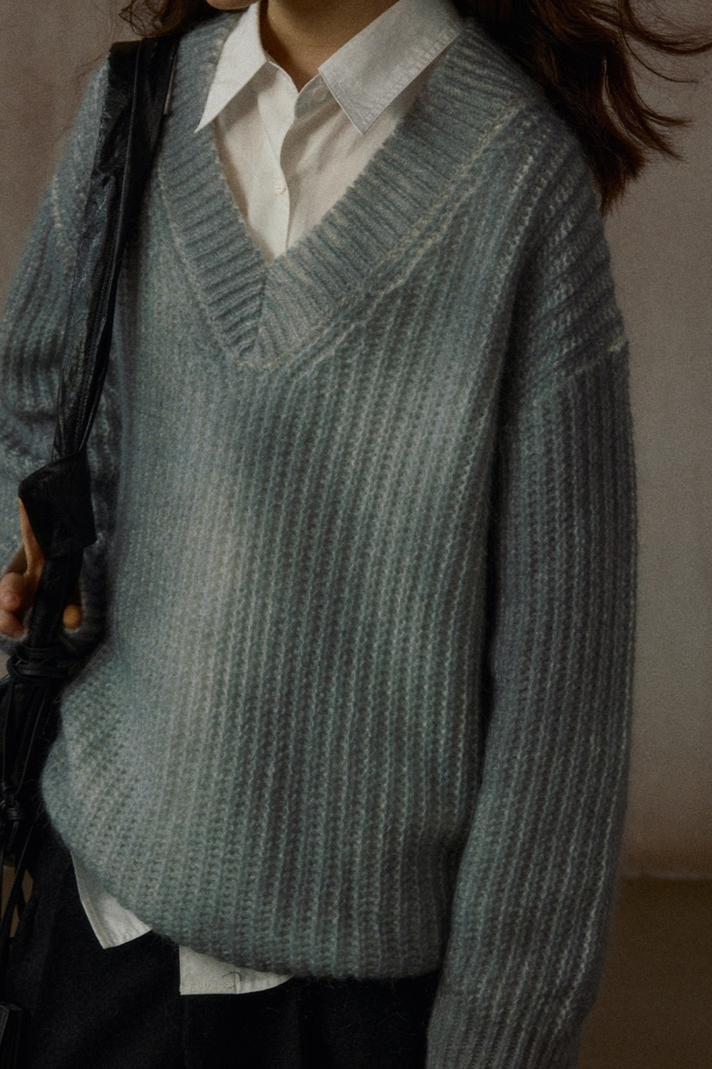 Chunky knit loose-fit V-neck drape sweater | 4 color