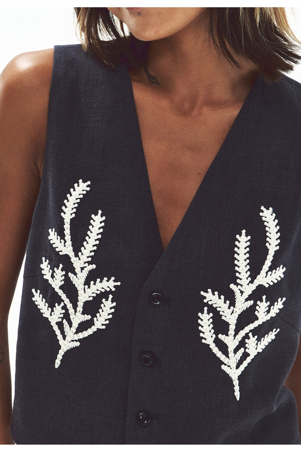 Tencel-Ramie embroidery vest | 2 color