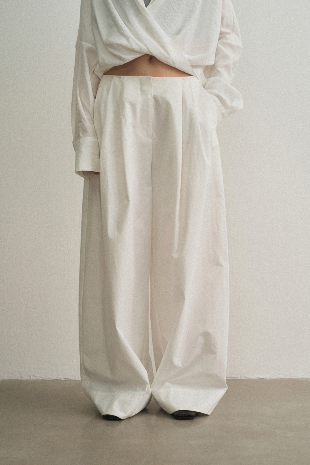 Pantalones de pierna ancha y cintura sencilla de algodón 100 % | 5 colores