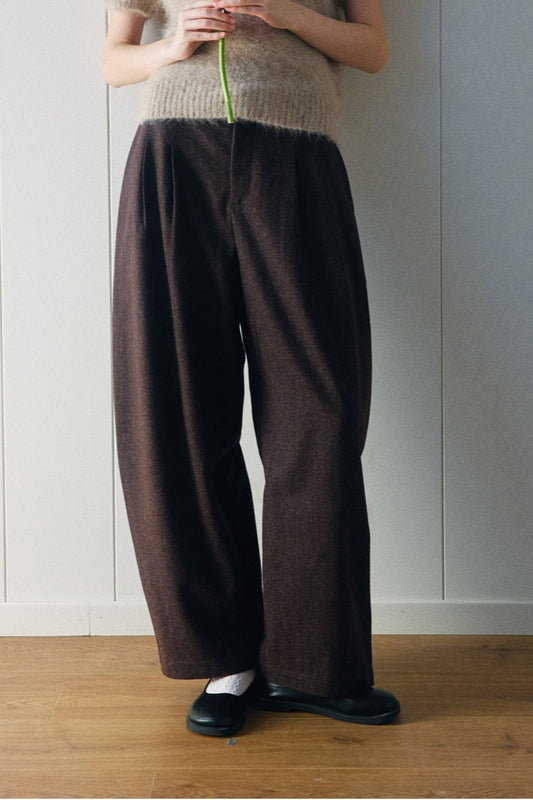 Cotton blend clean-fit silhouetted casual pants | 3 color