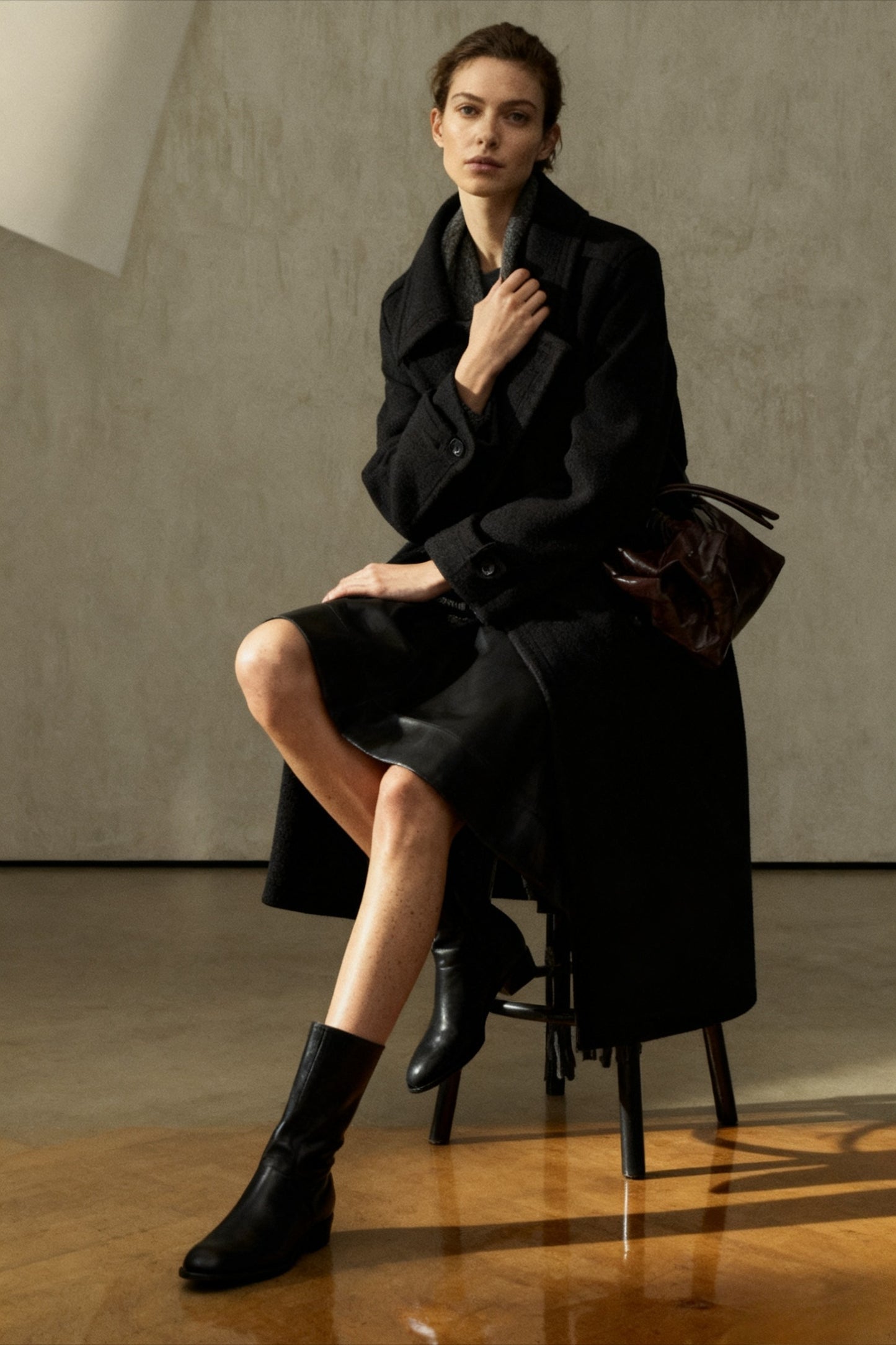 Abrigo de lana 100%, corte holgado, cuello con solapa | 3 colores