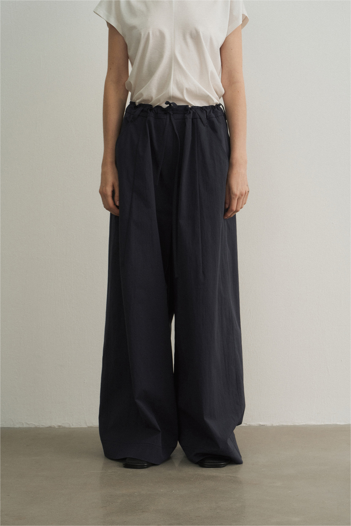 Petal-like waist wide leg pants | 3 color