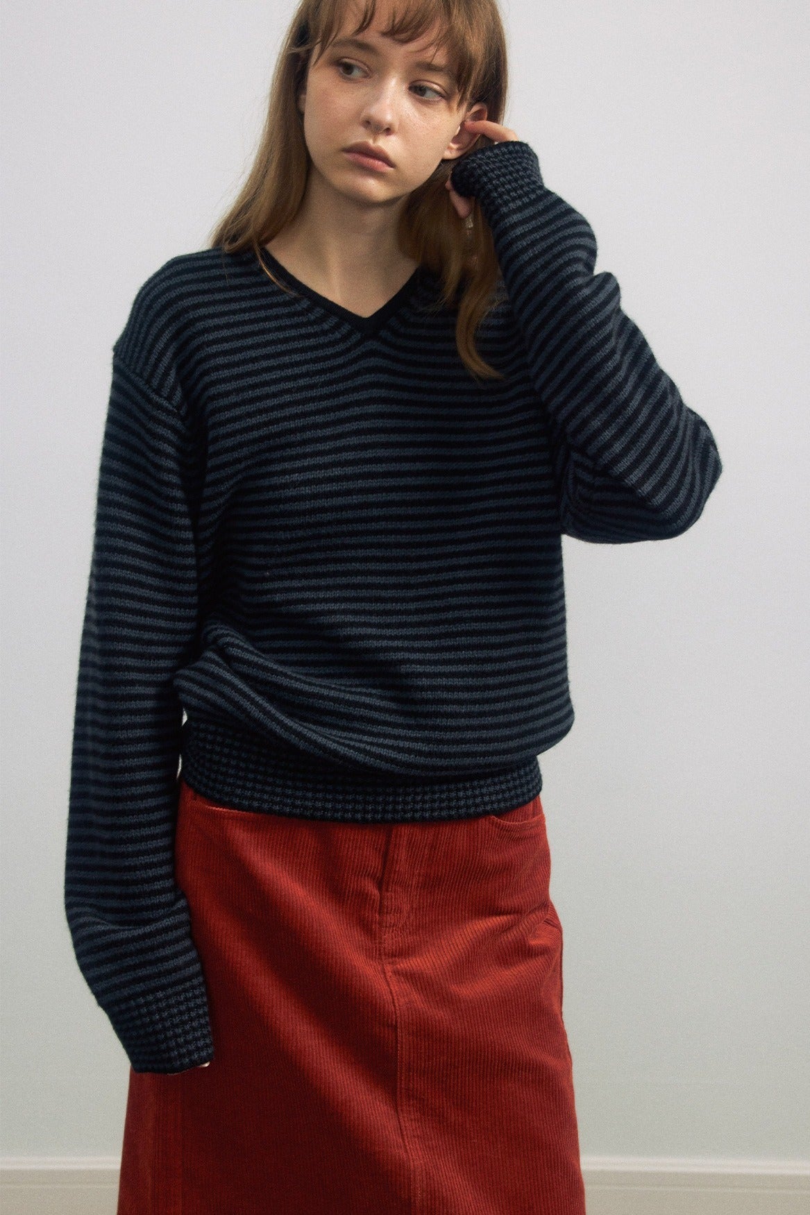 Wool blend contrasting stripes V-neck sweater | 4 color