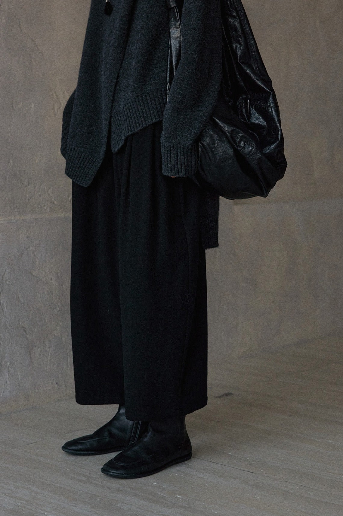 Wool blend wide-leg curved cropped pants | 3 color