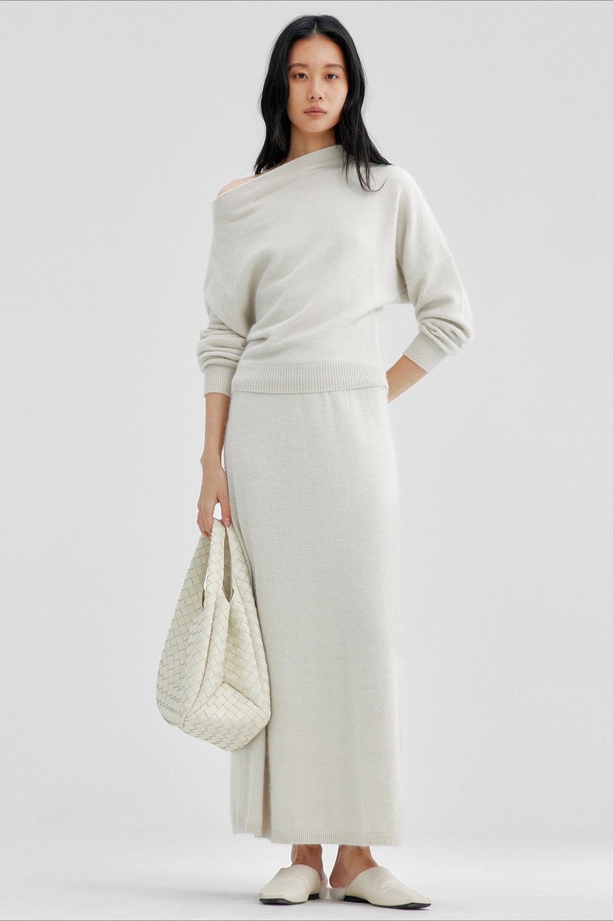 Soft and smooth flattering fit A-ling skirt | 2 color