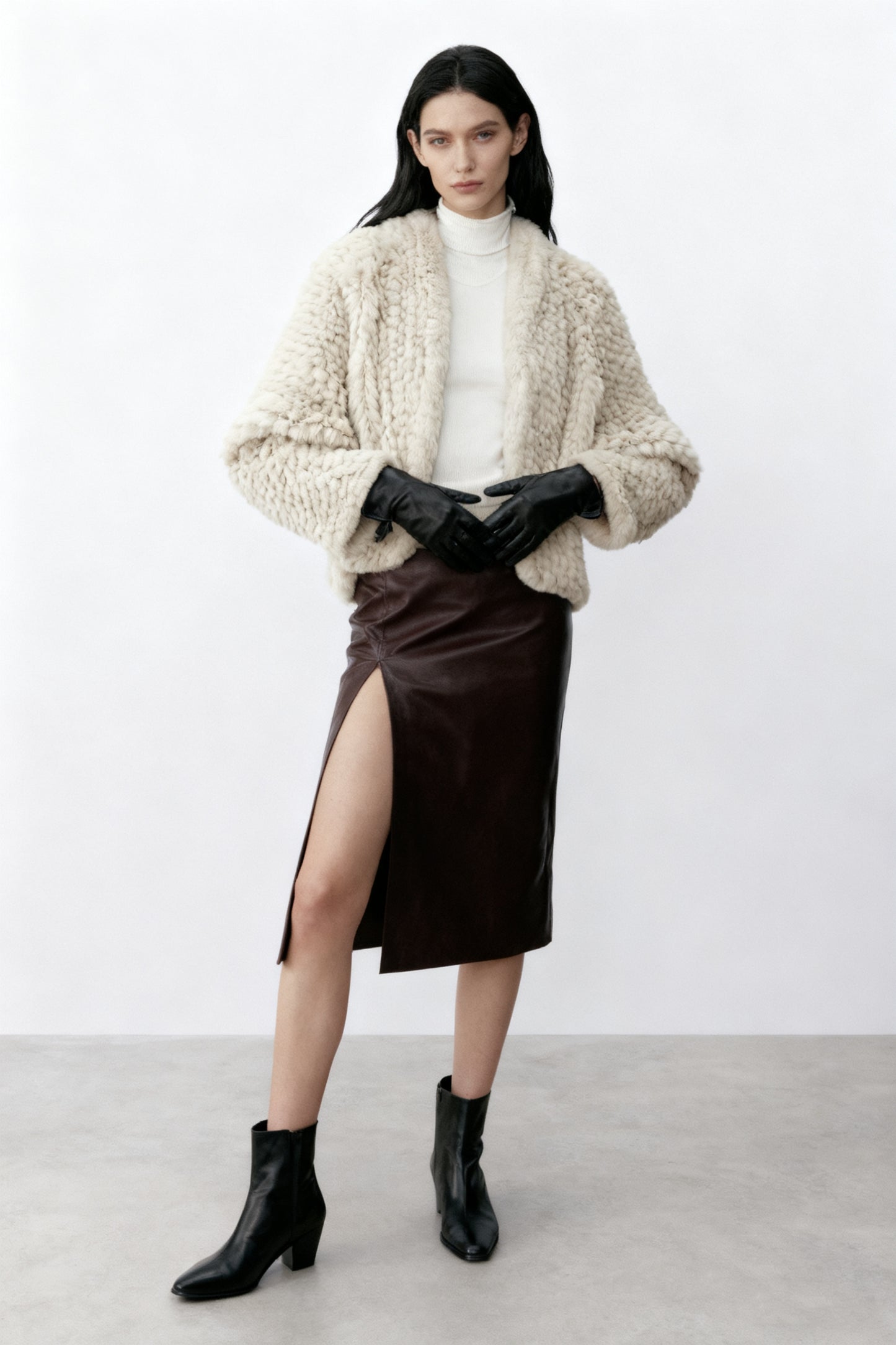 Chaqueta corta de peluche con estampado de conejo rex | 2 colores