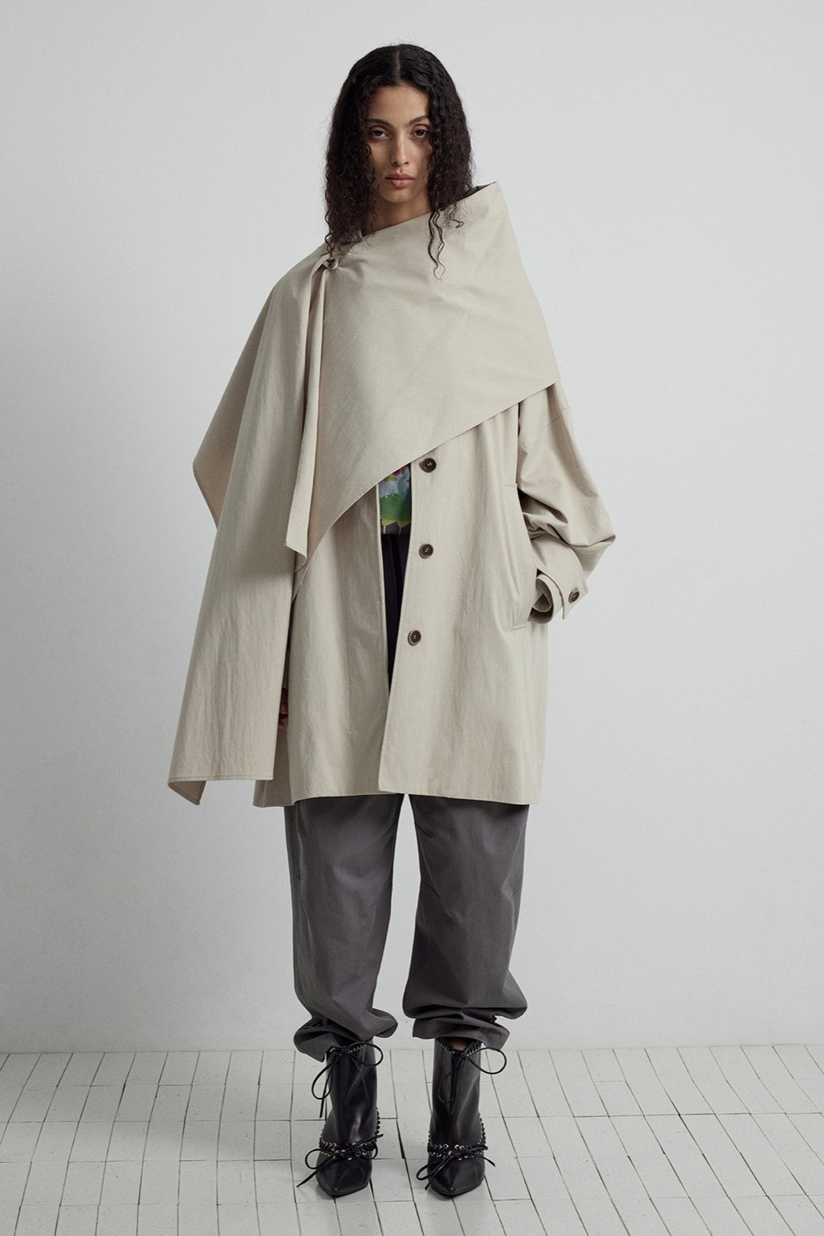 Cotton blend mid-length trench coat with a scarf | 2 color