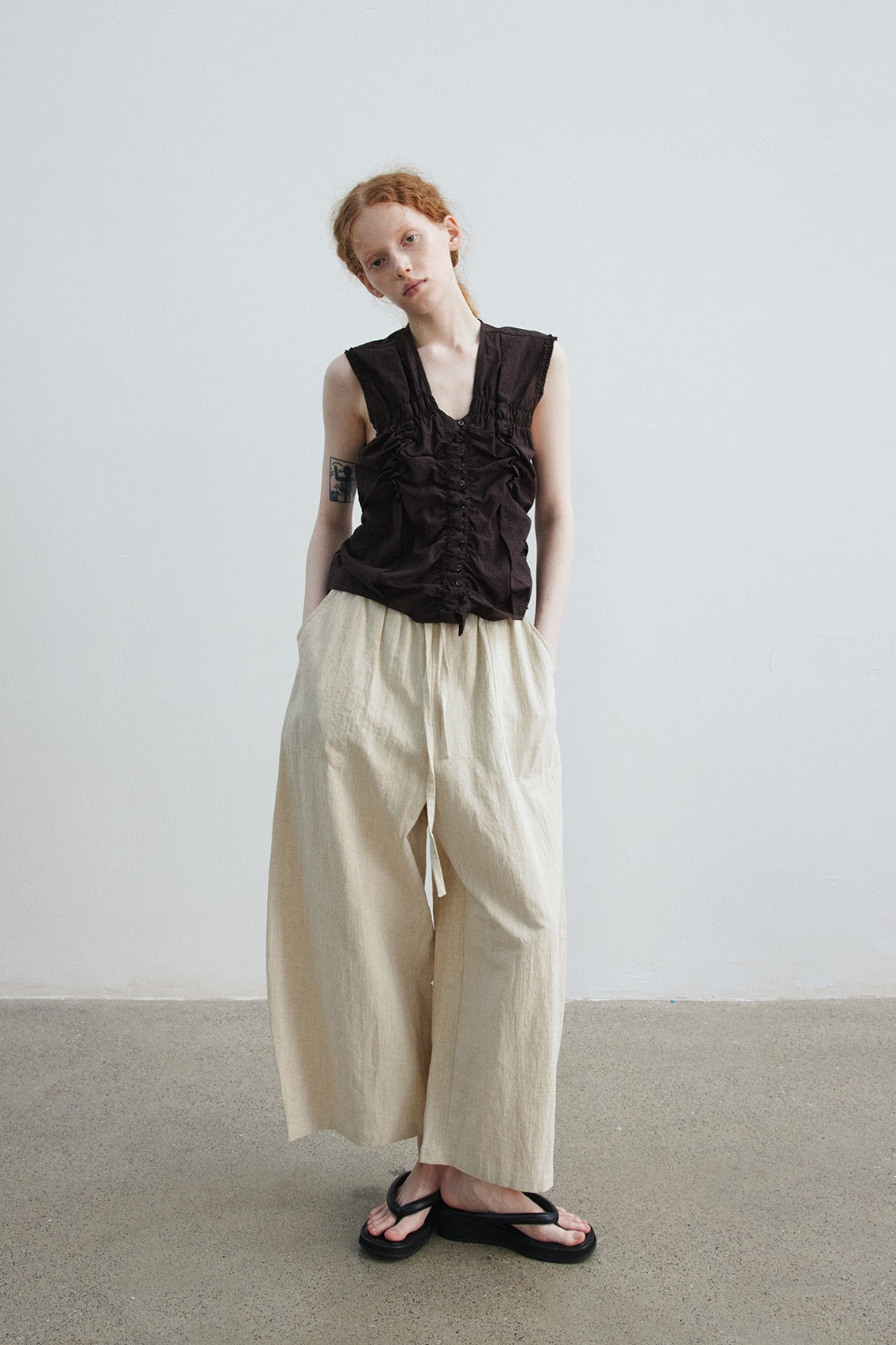 Cotton blend linen sickle shape wide-leg 8/9 pants | 4 color