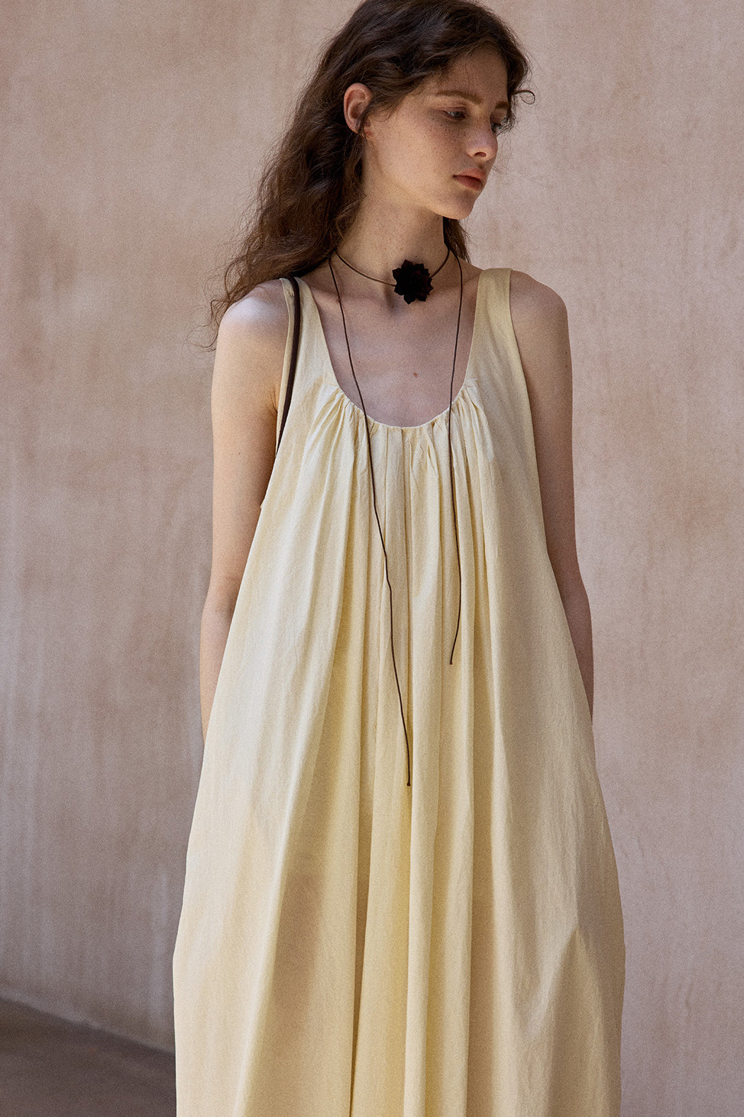 100% cotton pleated U-neck sleeveless dress | 3 color