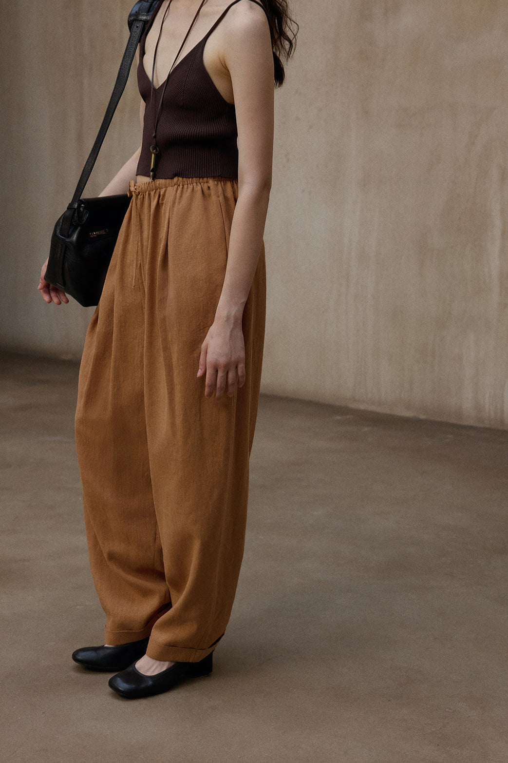 Cotton blend wide leg tapered hem pants | 2 color