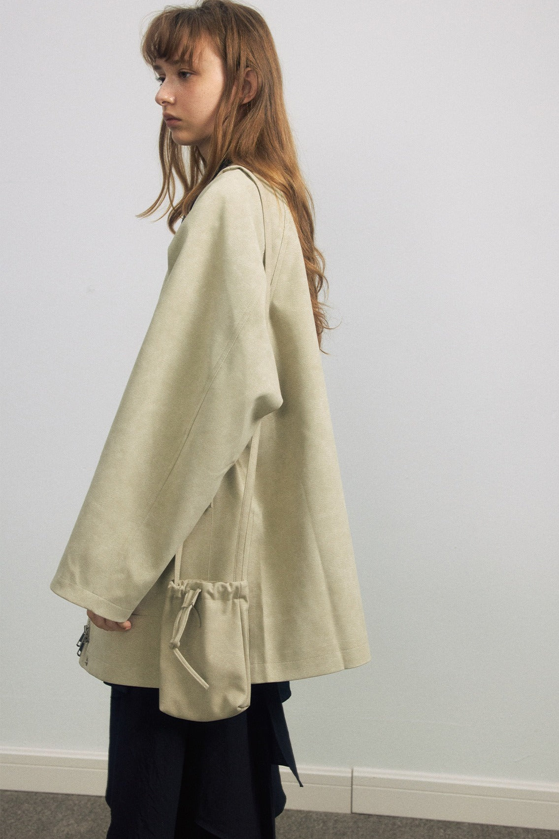 Mid-length contrasting collar jacket | 2 color