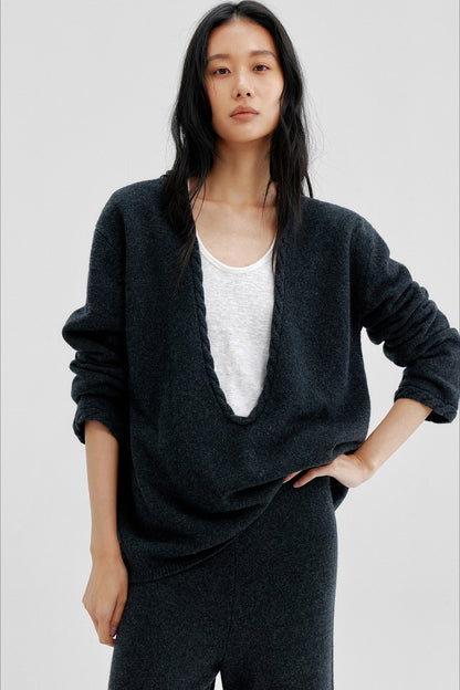 100% wool deep V-neck twist edges sweater | 3 color