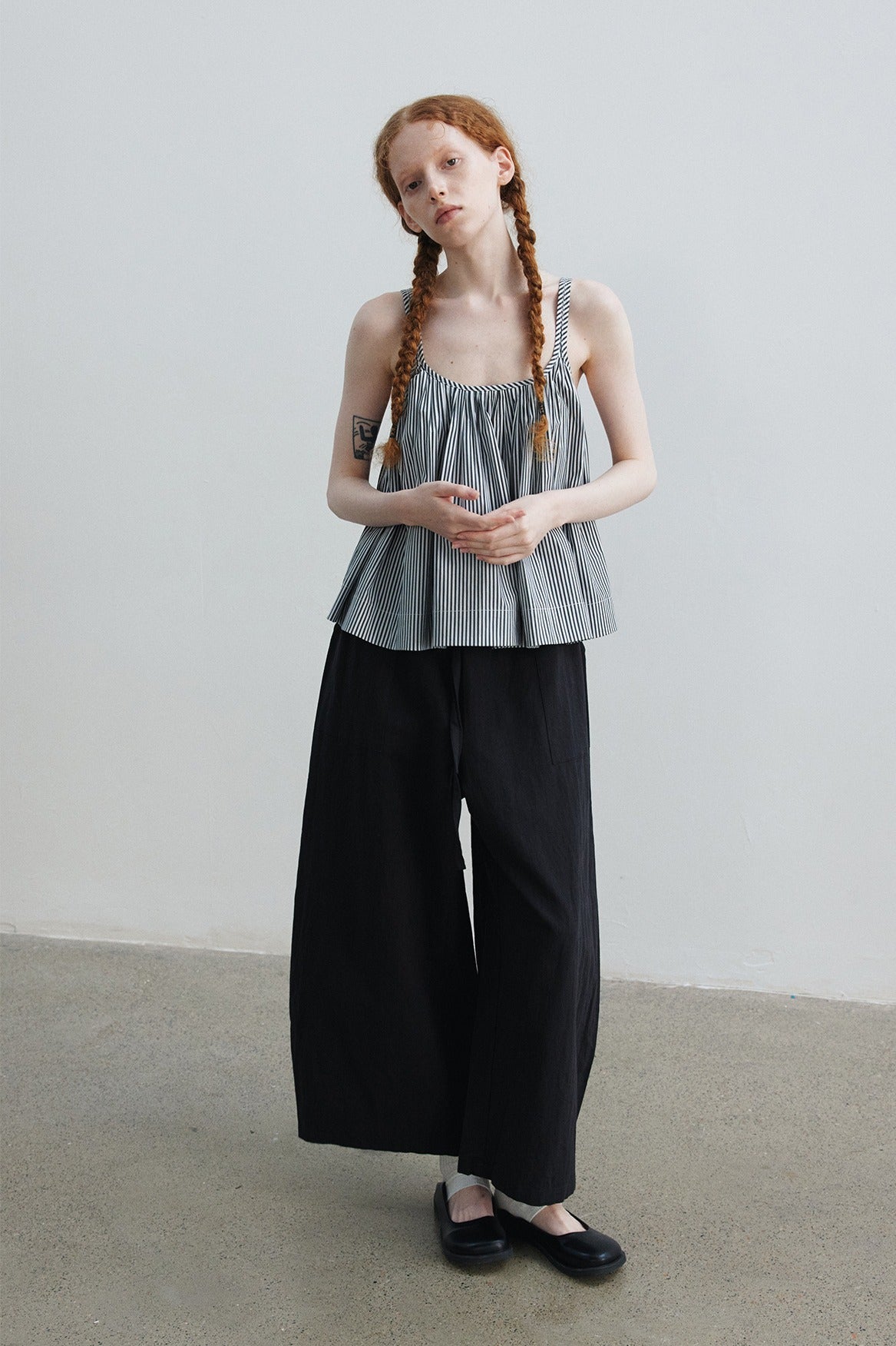 Cotton blend linen sickle shape wide-leg 8/9 pants | 4 color