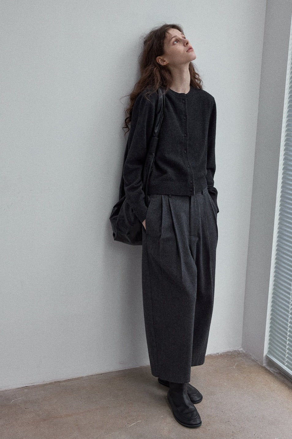 Wool blend wide-leg curved cropped pants | 3 color