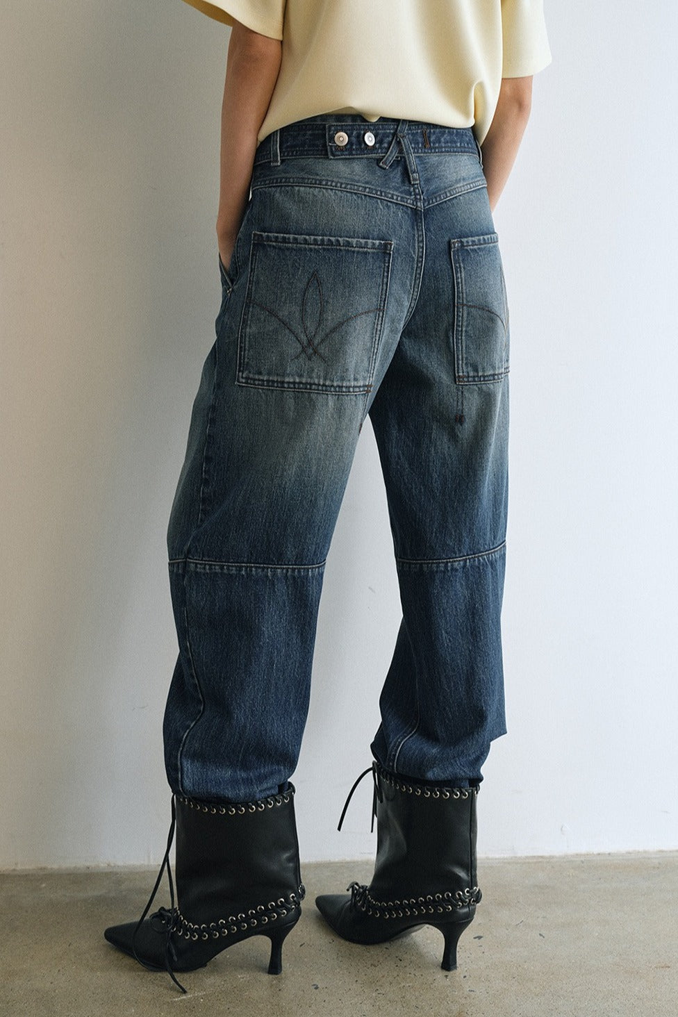 100% cotton adjustable back waist silhouetted jeans | 2 color