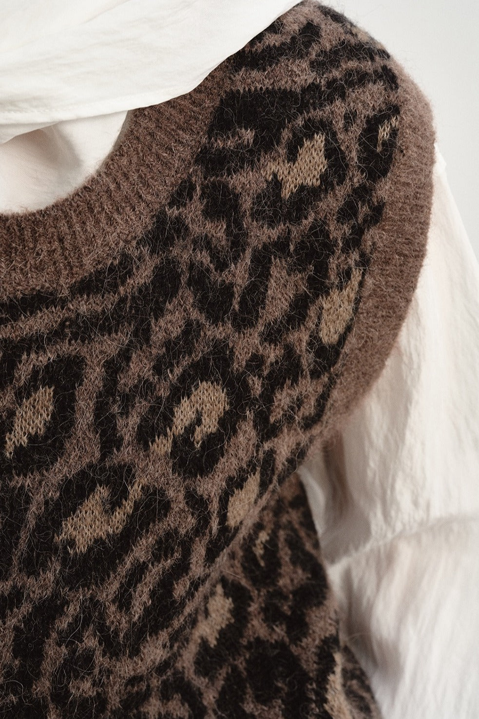 Alpaca blend retro leopard vest | 2 color