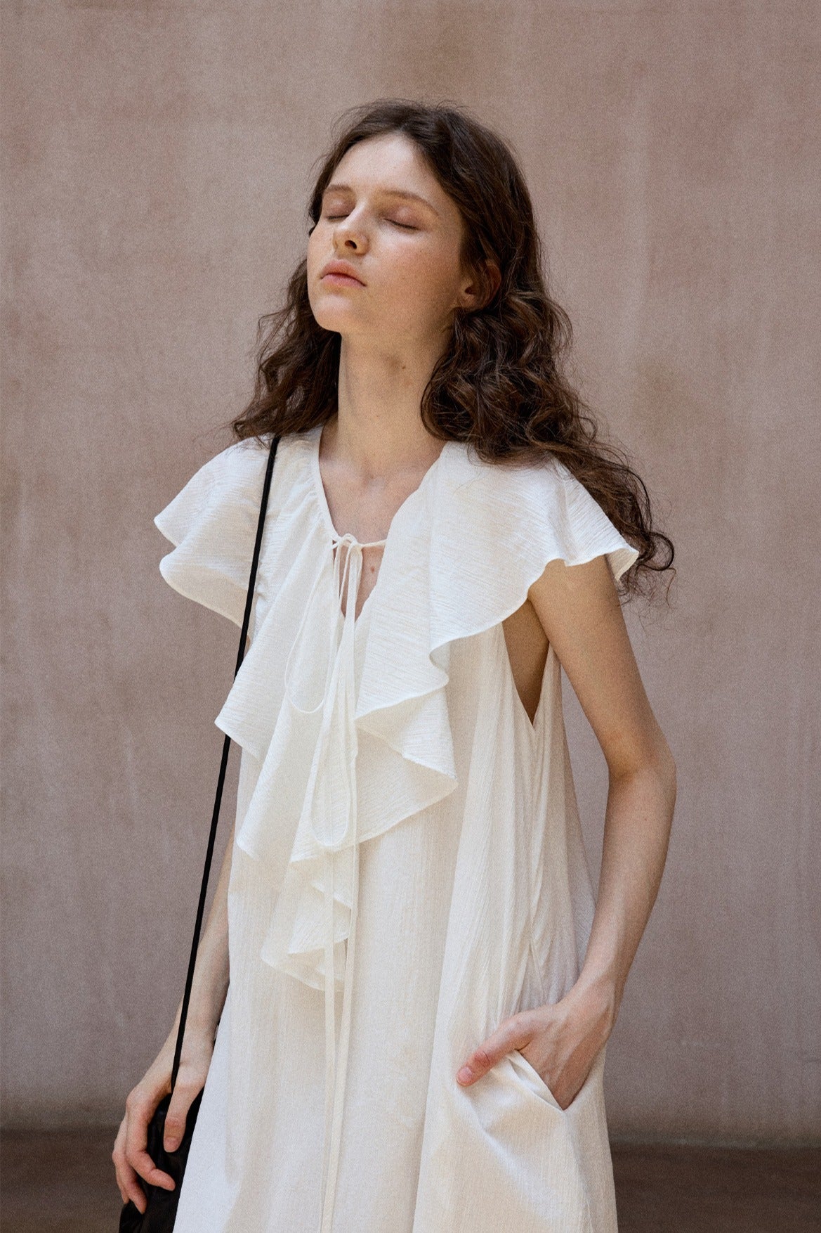 Cotton blend V-neck ruffled collar dress | 2 color