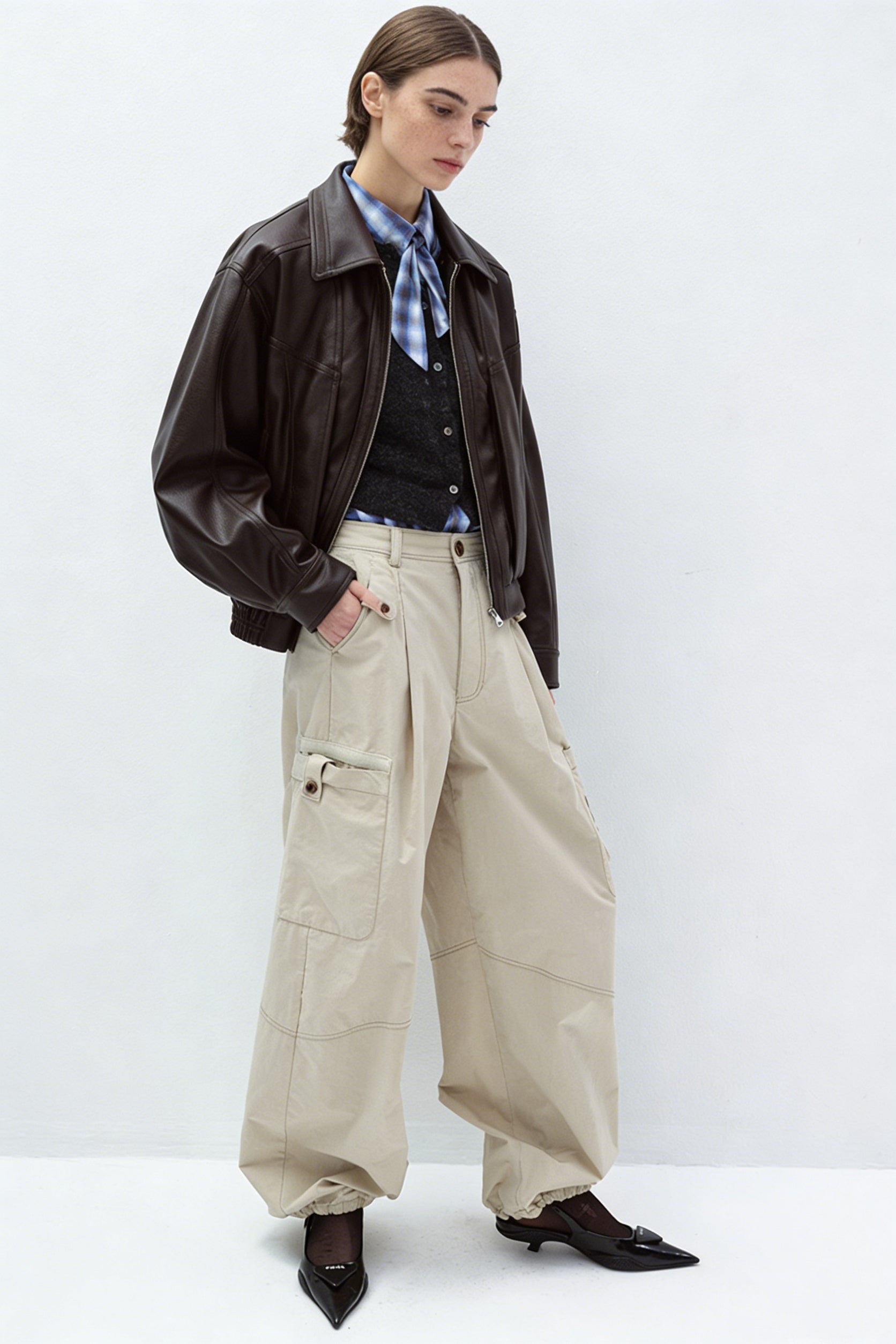 Chaqueta bomber de PU mate, estilo moderno y ajustado | 2 colores