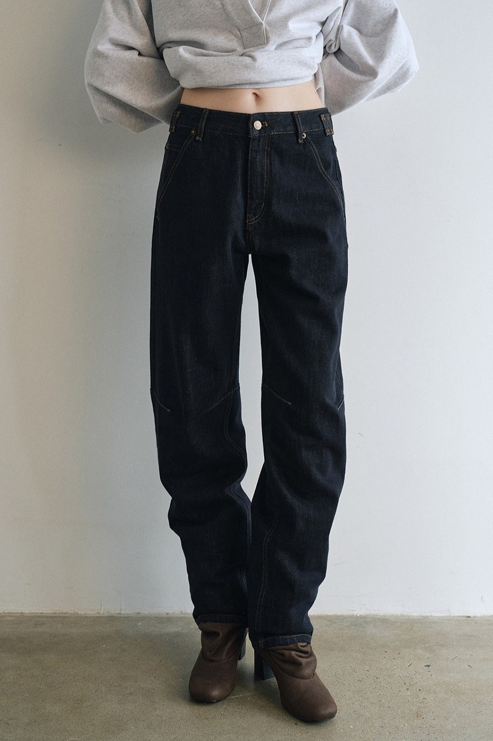 100% cotton adjustable back waist silhouetted jeans | 2 color