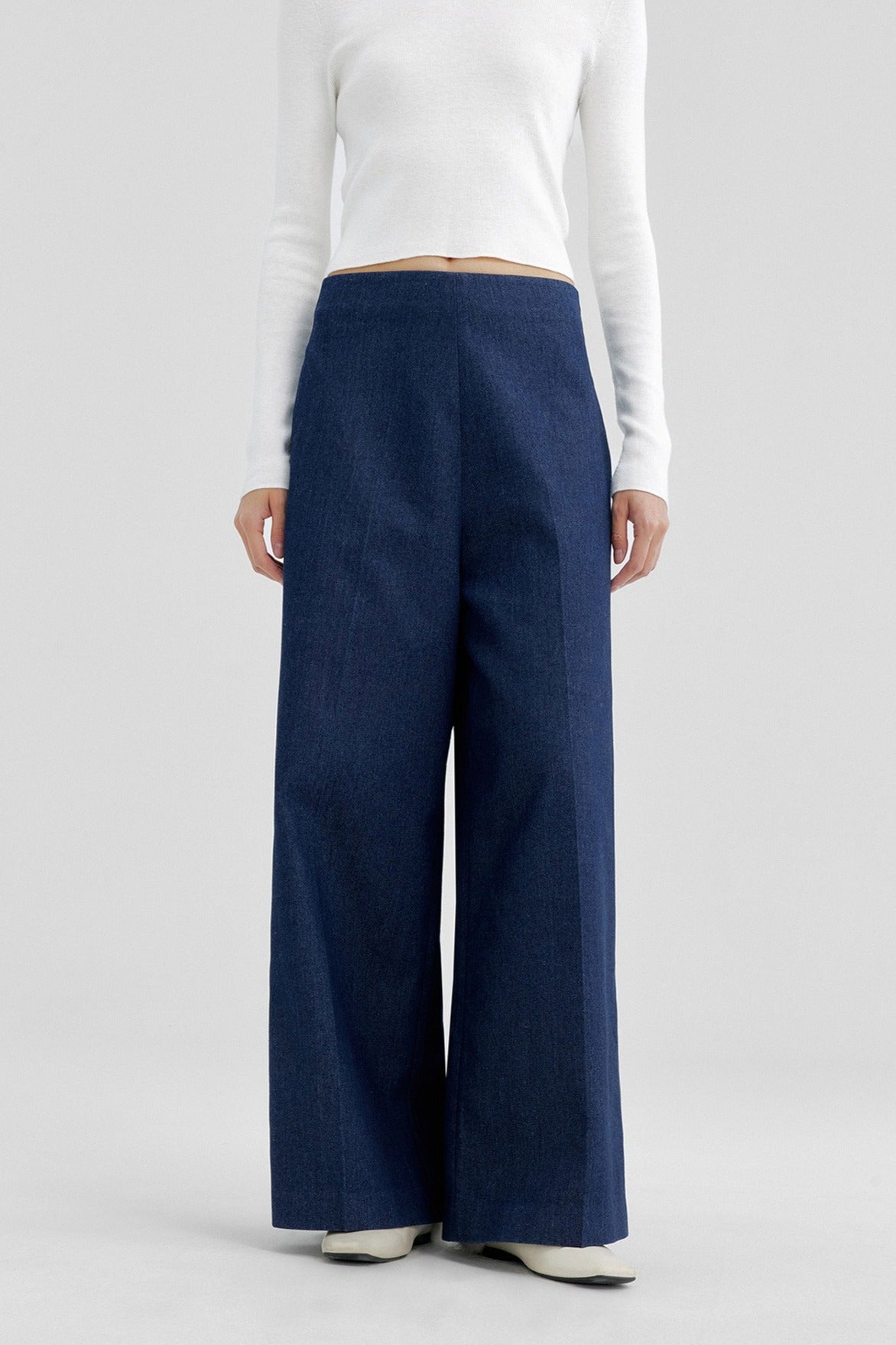 Cotton blend minimalist wide-leg jeans