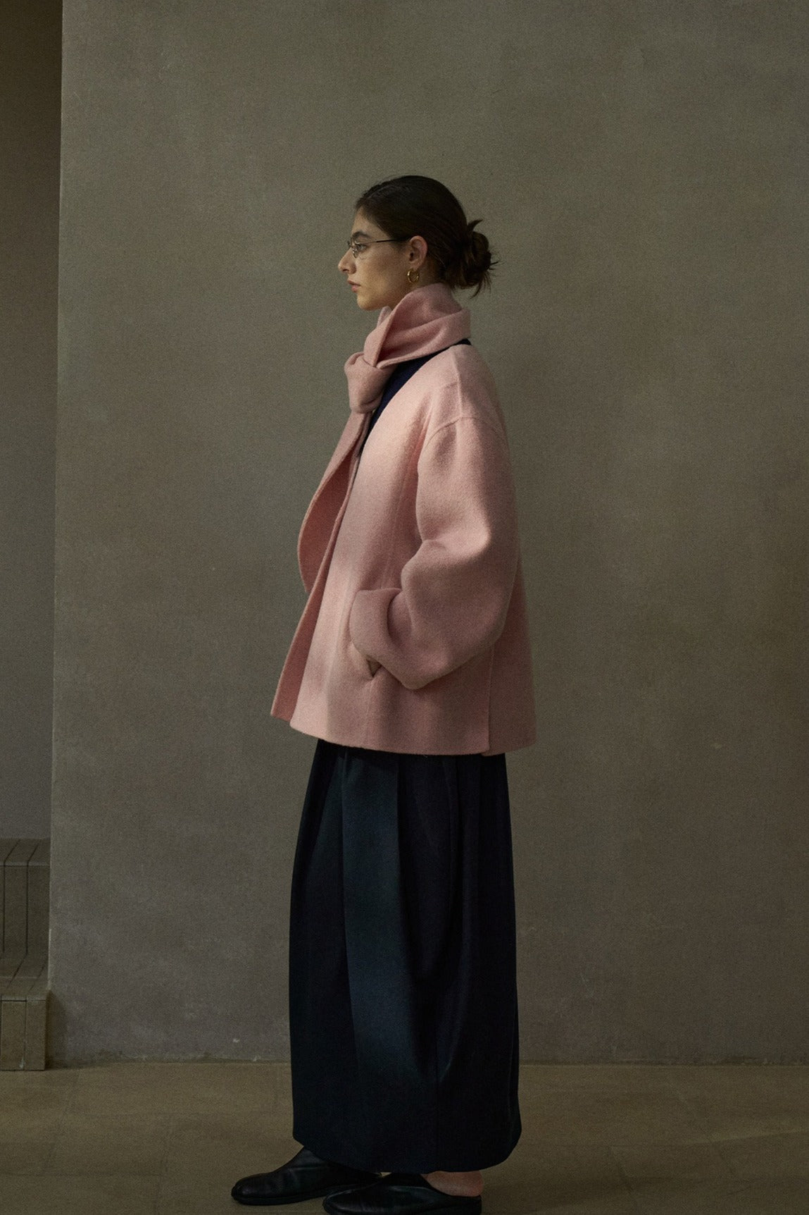 100% wool silhouetted V neck jacket with a scarf | 5 color