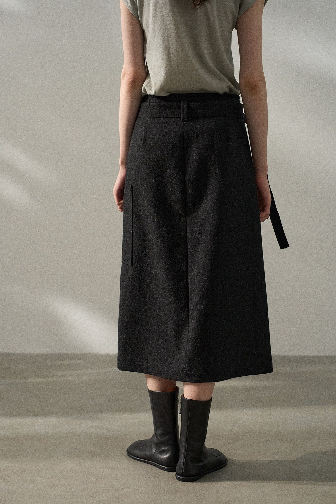 Wool blend mid-length skirt with a belt | 3 color